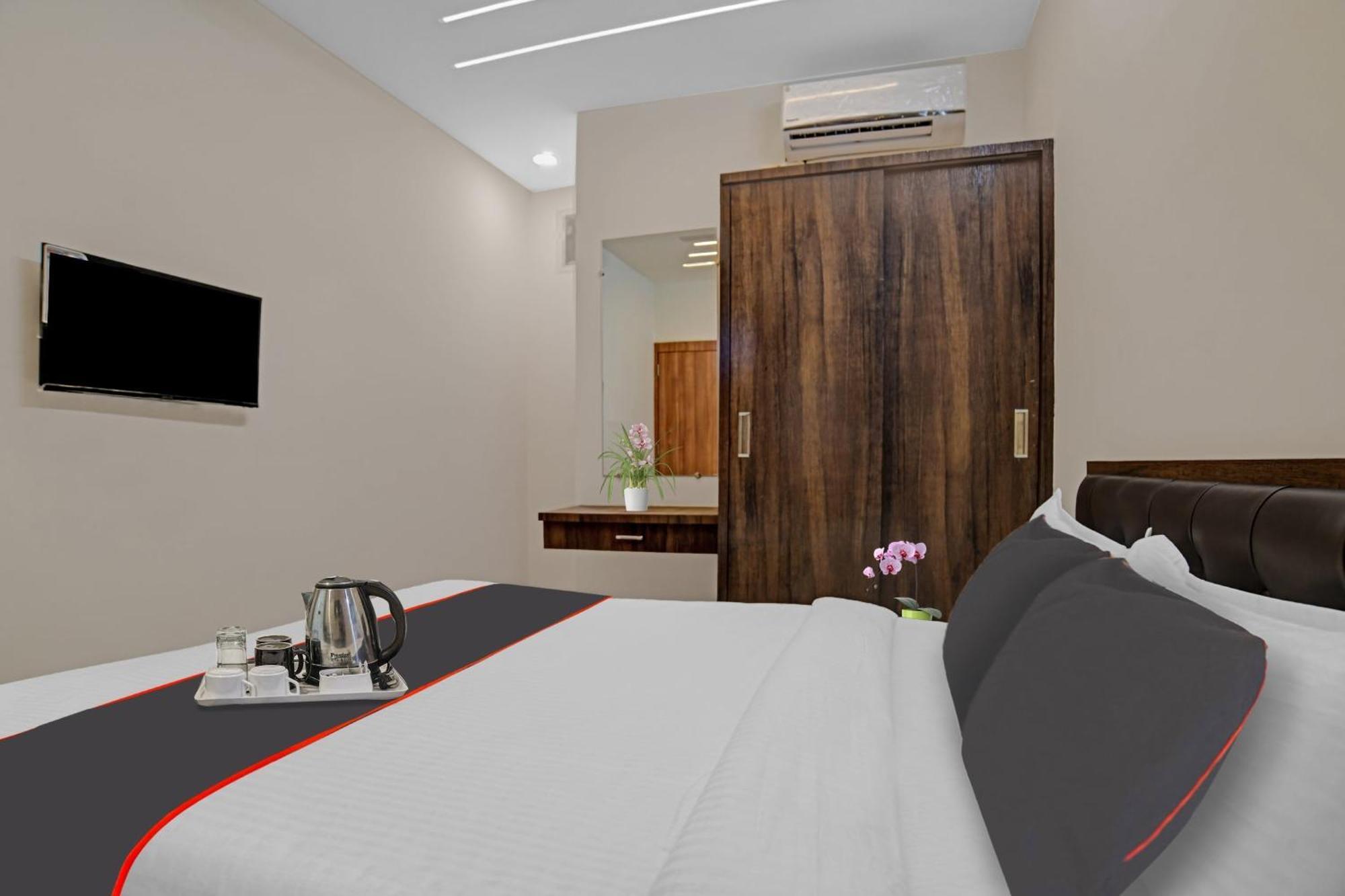 Collection O Riddhi Siddhi Hotell Indore Eksteriør bilde
